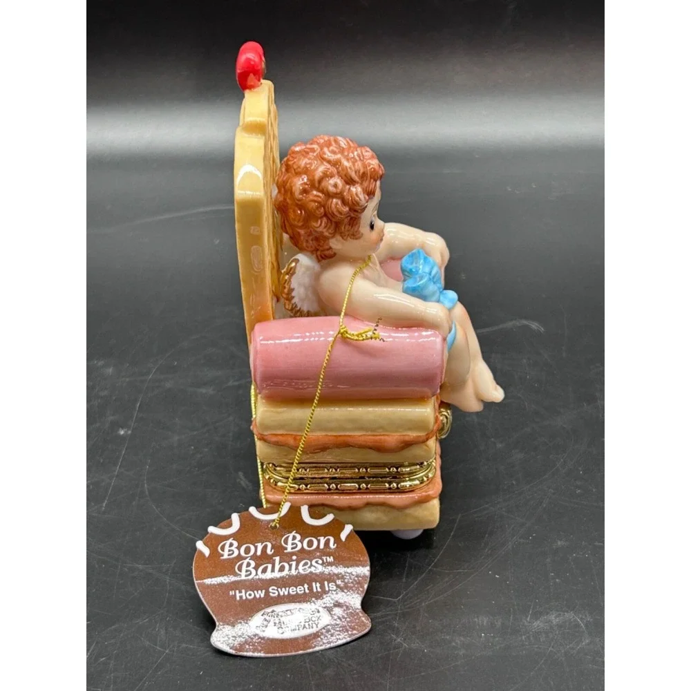 San‎ Francisco Music Box Company Bon Bon Angel Plays How Sweet It Is